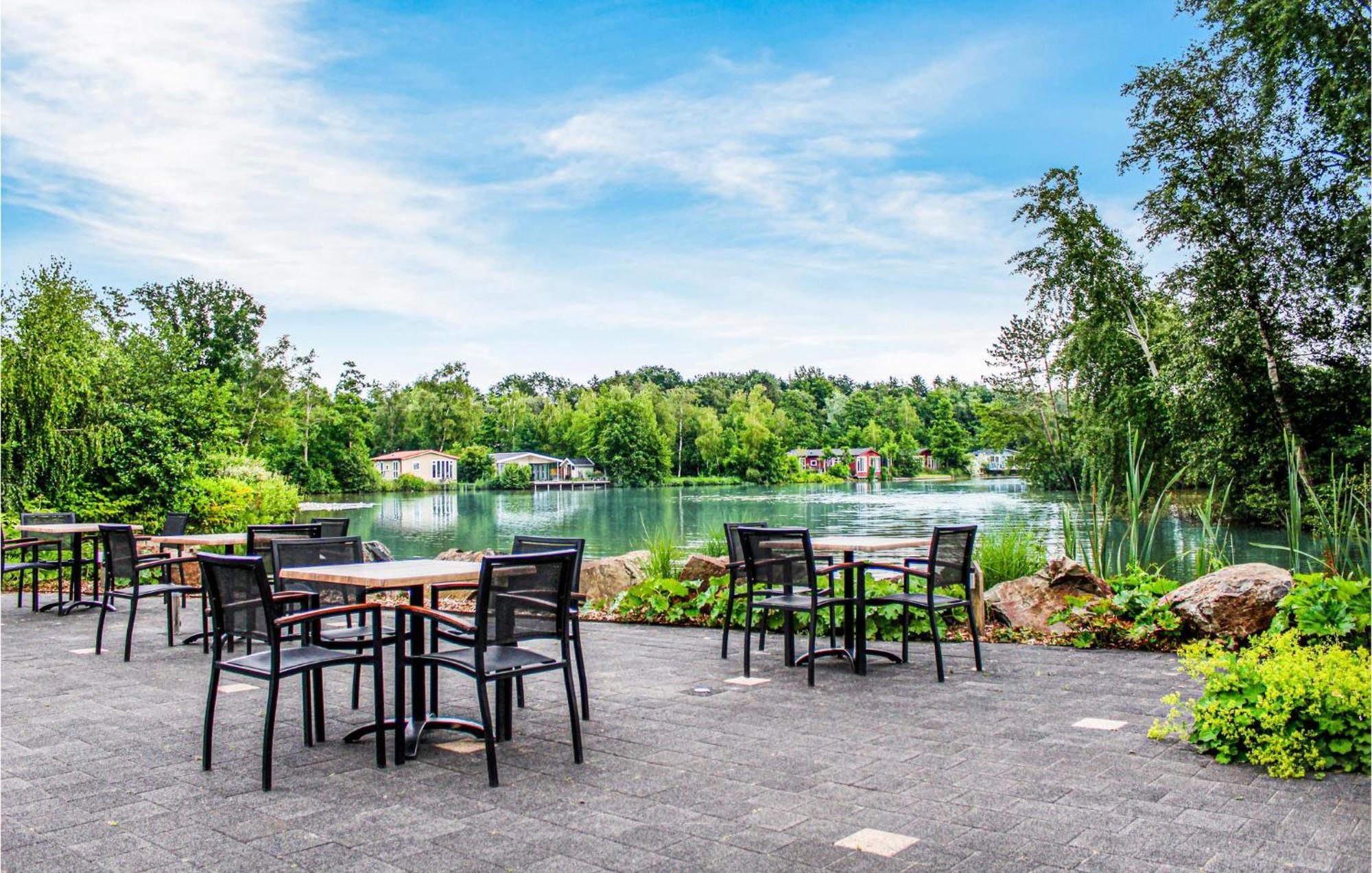 Chalet 49 Oosterwolde  ภายนอก รูปภาพ